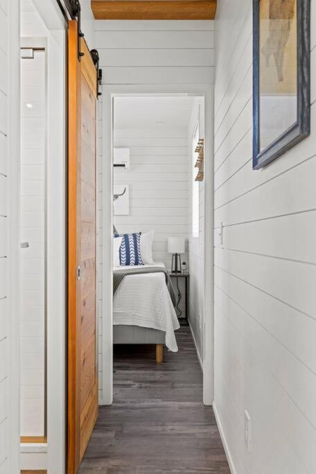 New! The Texas Longhorn-Luxury Container Home Фредериксберг Экстерьер фото
